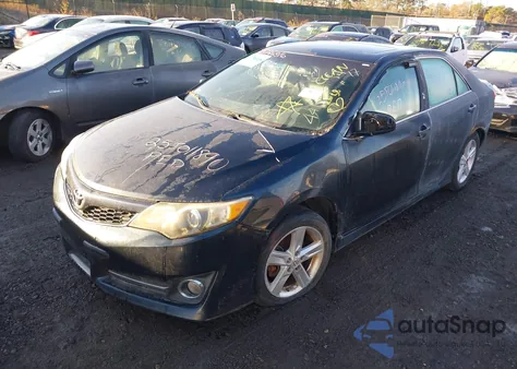 2014 Toyota Camry Se z USA, uszkodzony, nr VIN 4T1BF1FK1EU349637